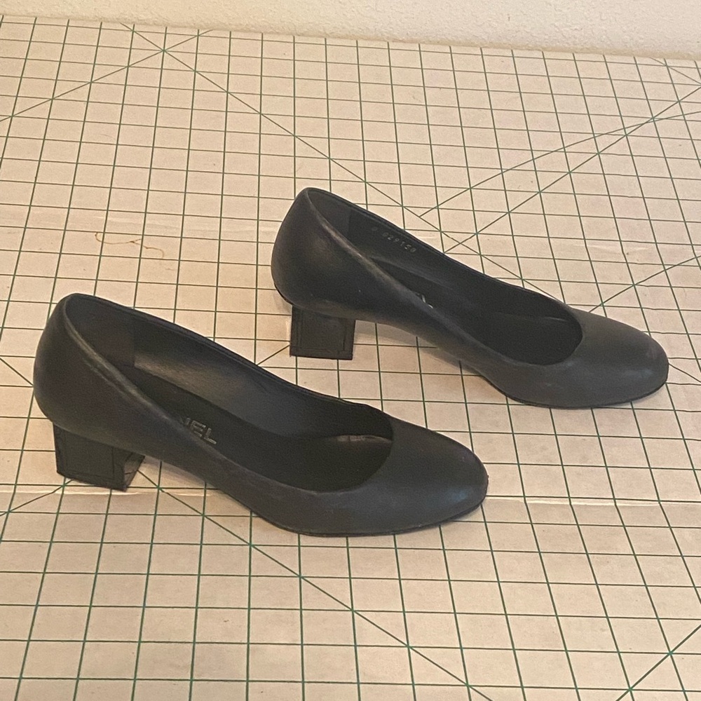 Chanel black leather block heels 38.5 worn & scuffed